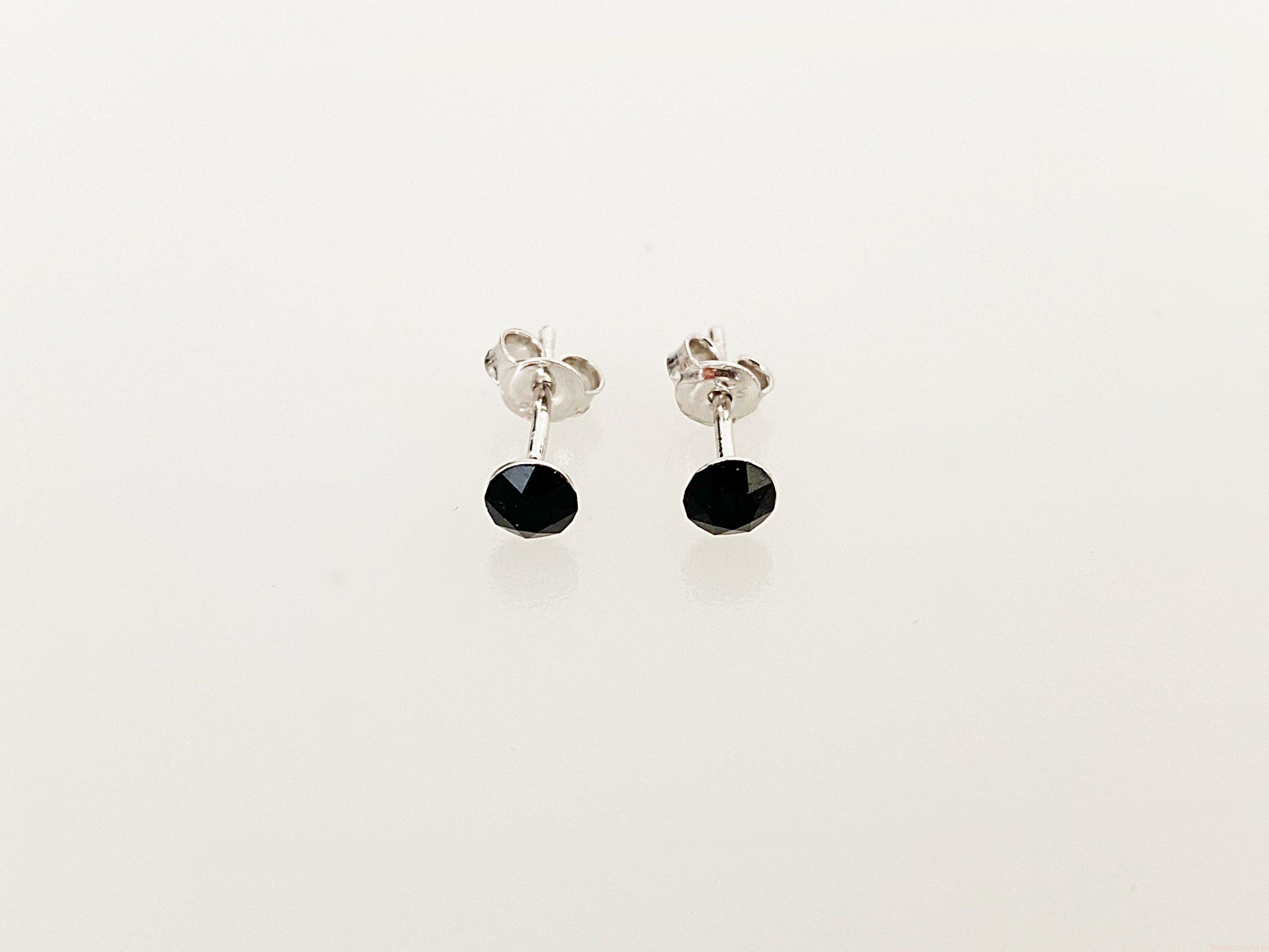 IMG_4443 Cercei din argint 925 rodiat, marcat, cu Swarovski, model Chaton, culoare Jet, dimensiune cristale 4 mm. poza 1