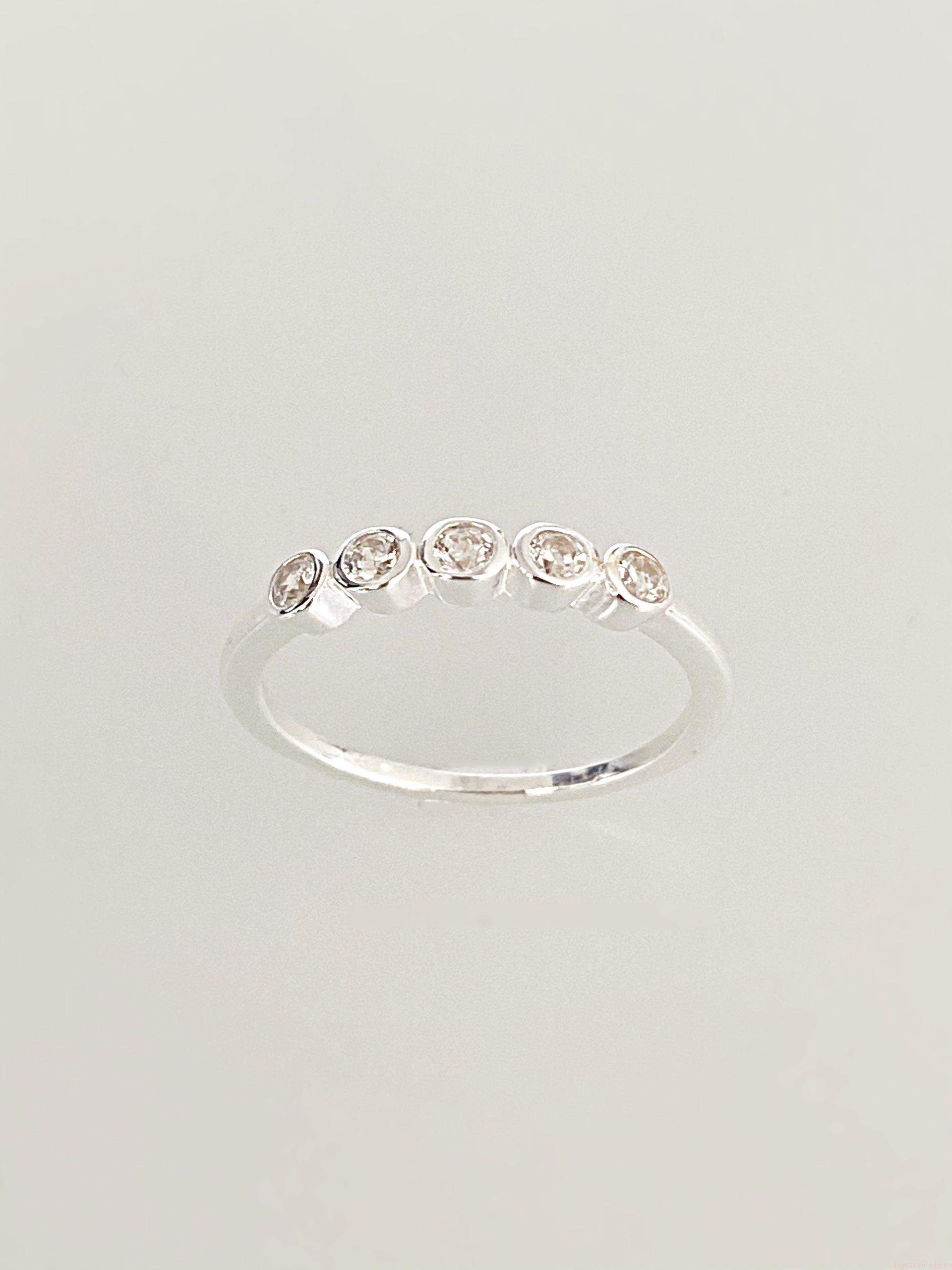 IMG_5003 Inel din Argint 925 marcat si Swarovski, model Chaton, culoare Crystal , marime cristale 5 x 2 mm poza 2