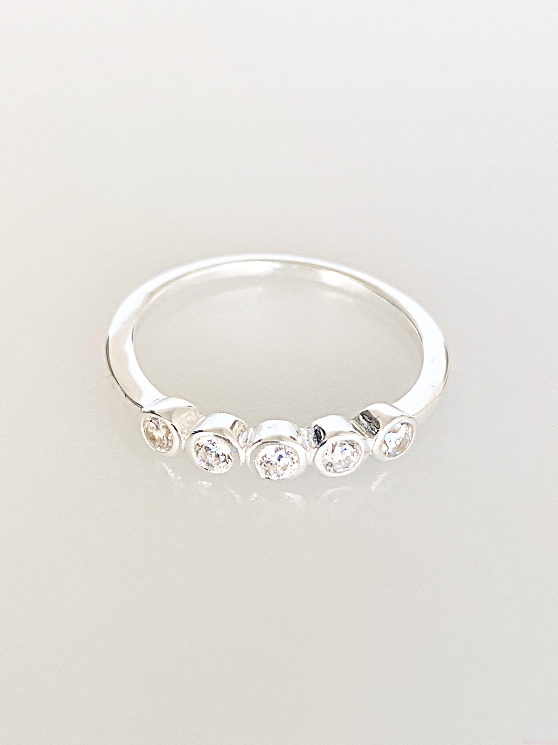 IMG_5004 Inel din Argint 925 marcat si Swarovski, model Chaton, culoare Crystal , marime cristale 5 x 2 mm poza 1
